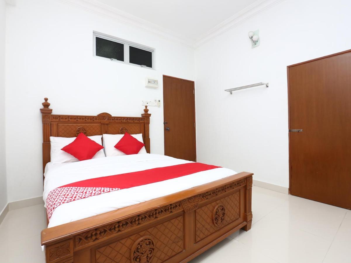 Super Oyo 89435 Nusantara Group Hotel Jertih Экстерьер фото