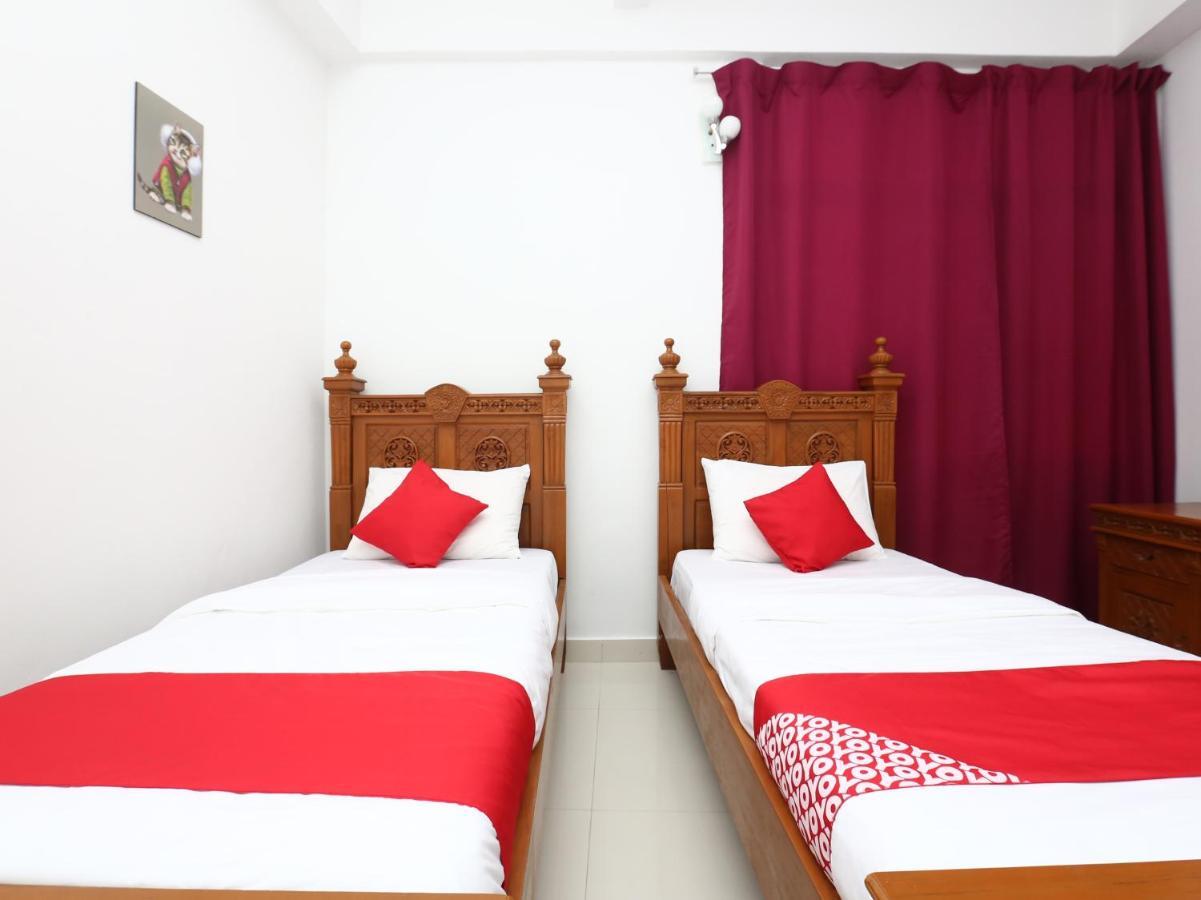 Super Oyo 89435 Nusantara Group Hotel Jertih Экстерьер фото