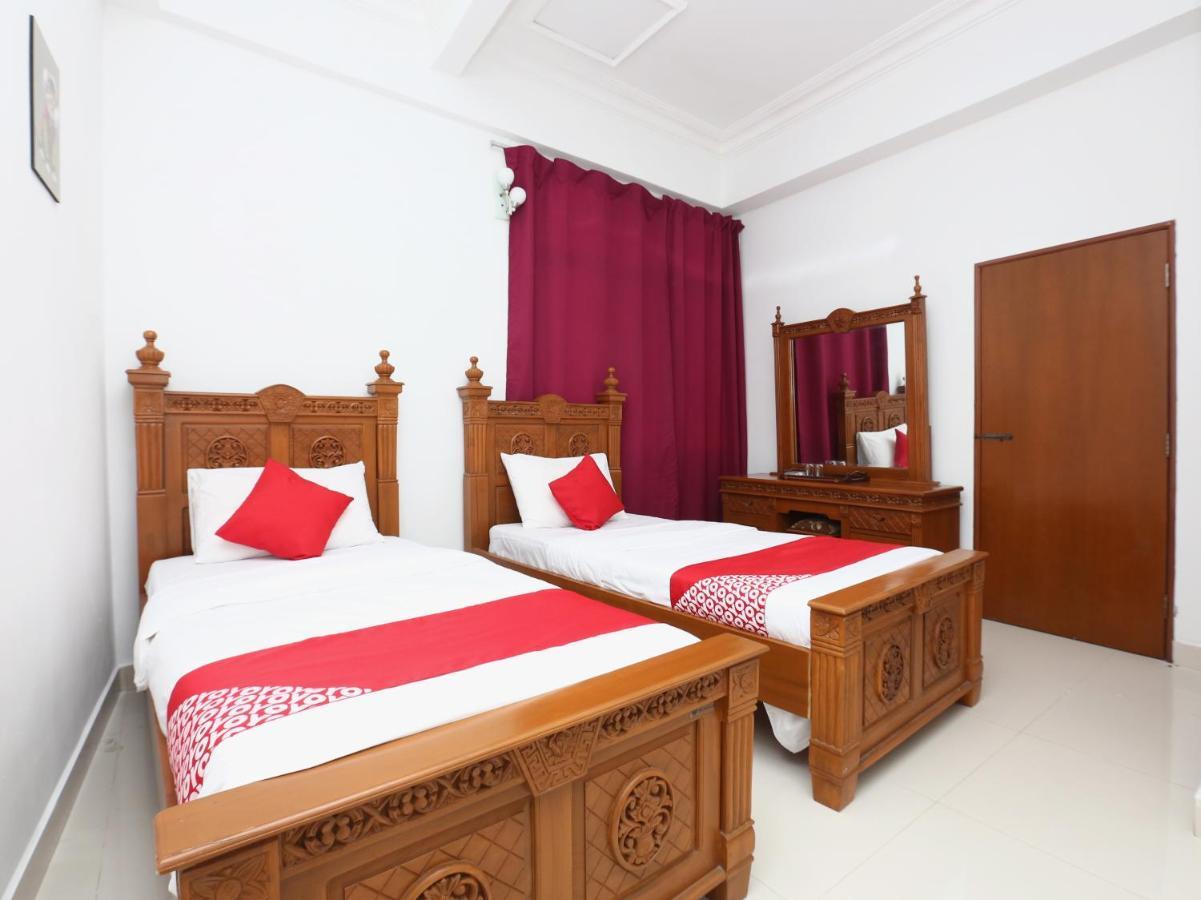 Super Oyo 89435 Nusantara Group Hotel Jertih Экстерьер фото