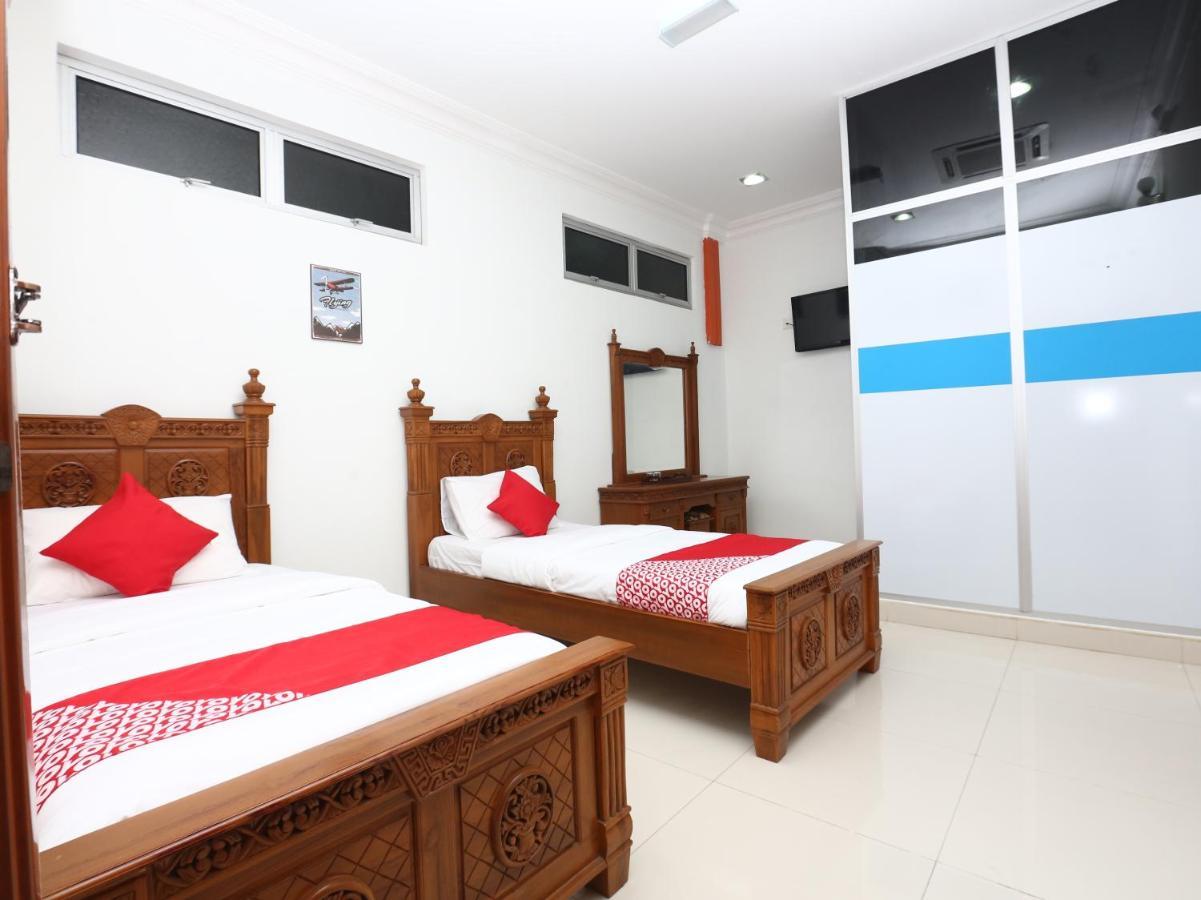Super Oyo 89435 Nusantara Group Hotel Jertih Экстерьер фото