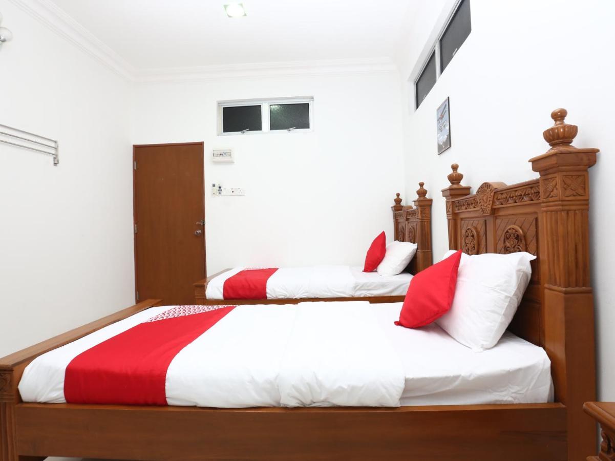 Super Oyo 89435 Nusantara Group Hotel Jertih Экстерьер фото